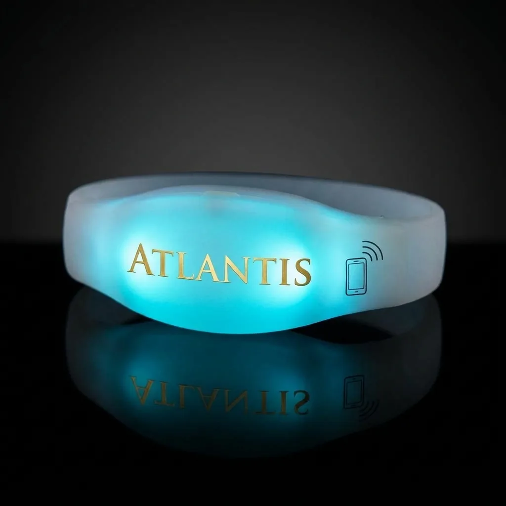 Bracelet LED lumineux avec marquage Atlantis et pictogramme NFC